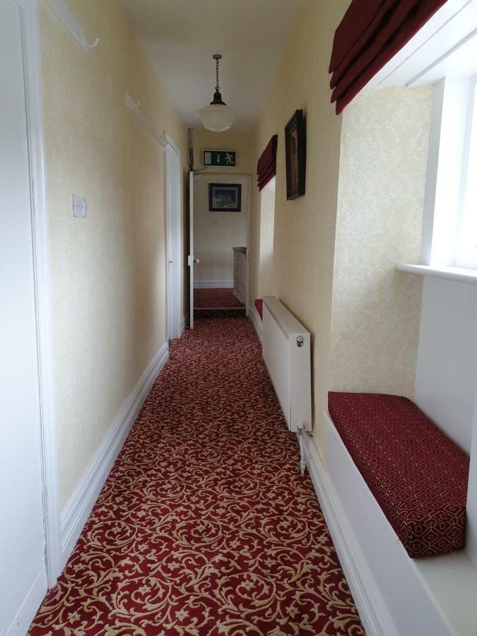The Bounty Bar Guesthouse Trim Exterior photo